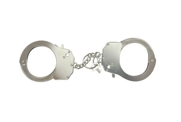 наручники декоративные adrien lastic metallic handcuffs, серебристые в Сочи