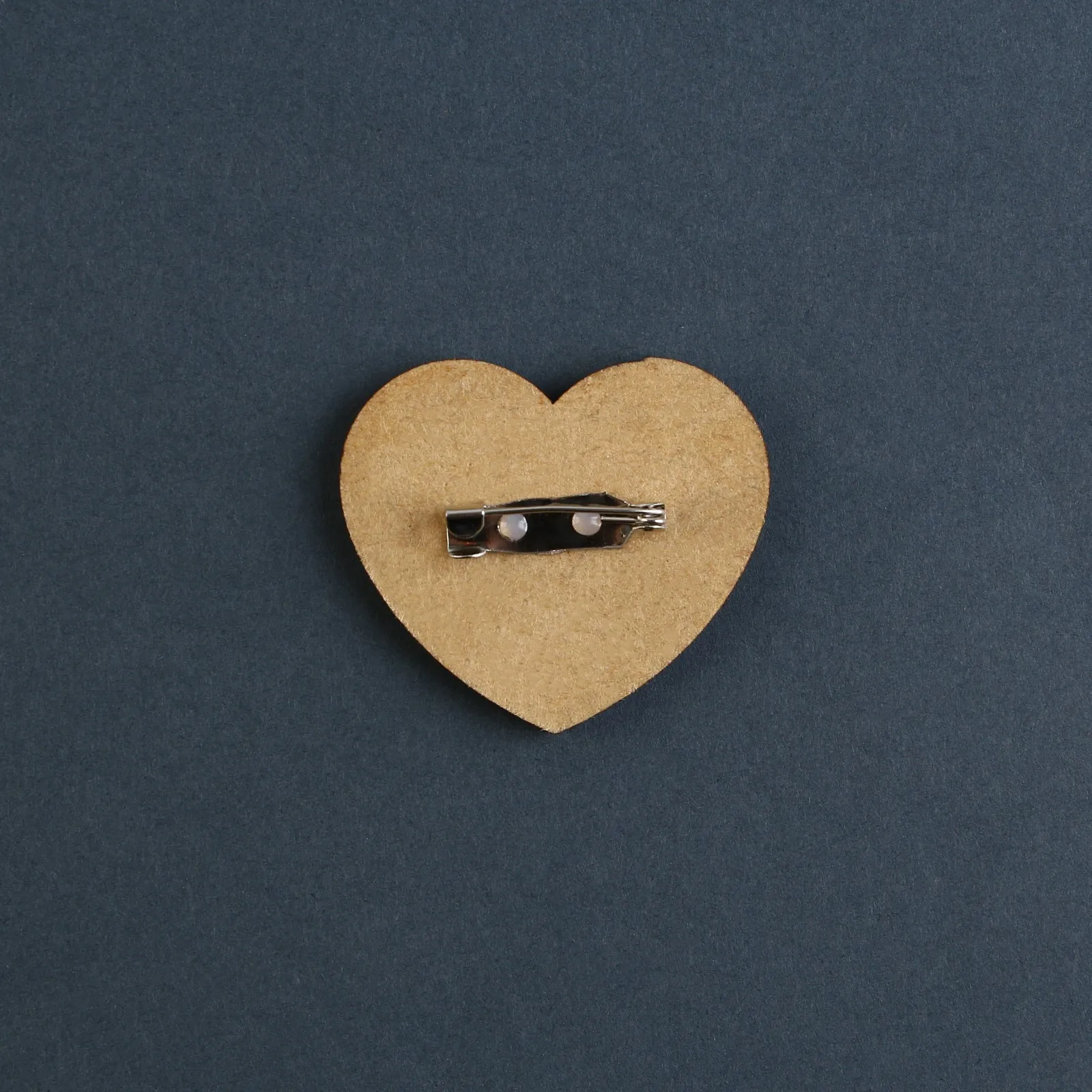 значок деревянный «good girl» в Сочи