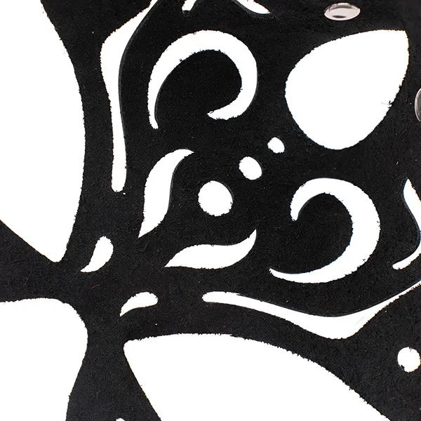 маска с вырезанными узорами с ушками зайки в Сочи