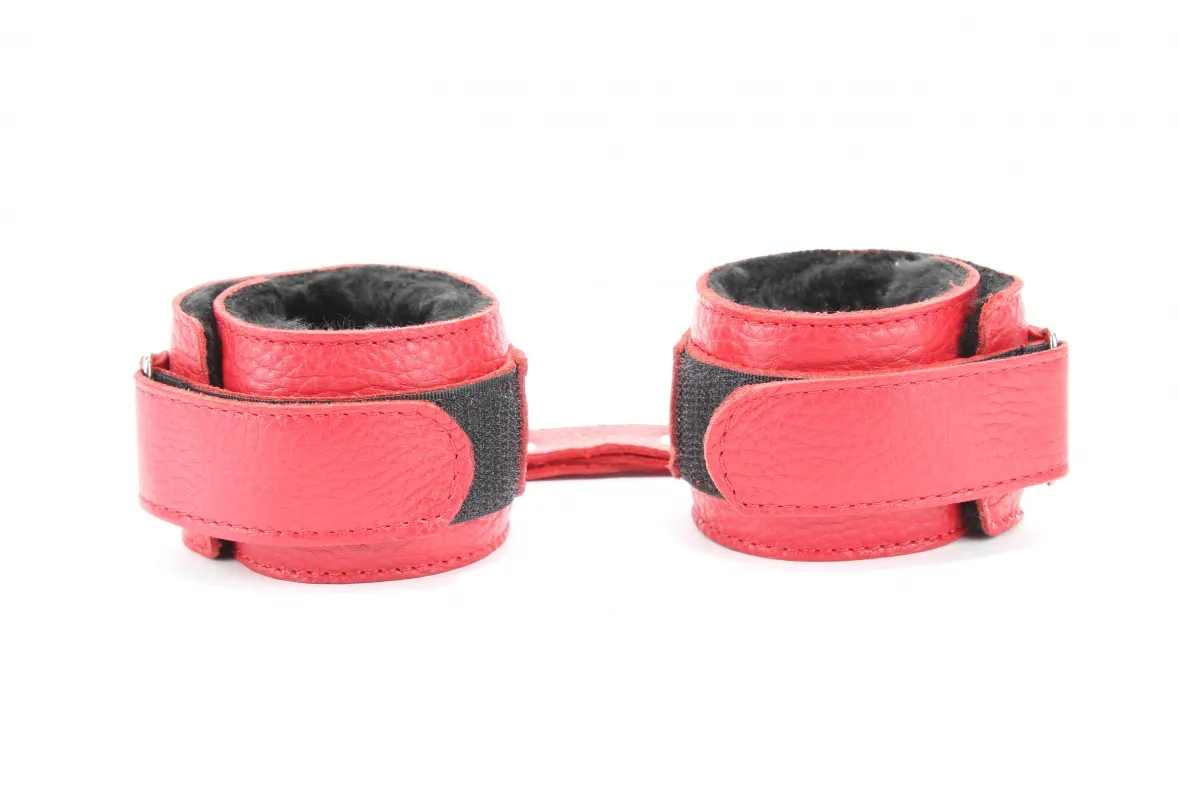 наручники  с мехом красные 51008ars в Сочи