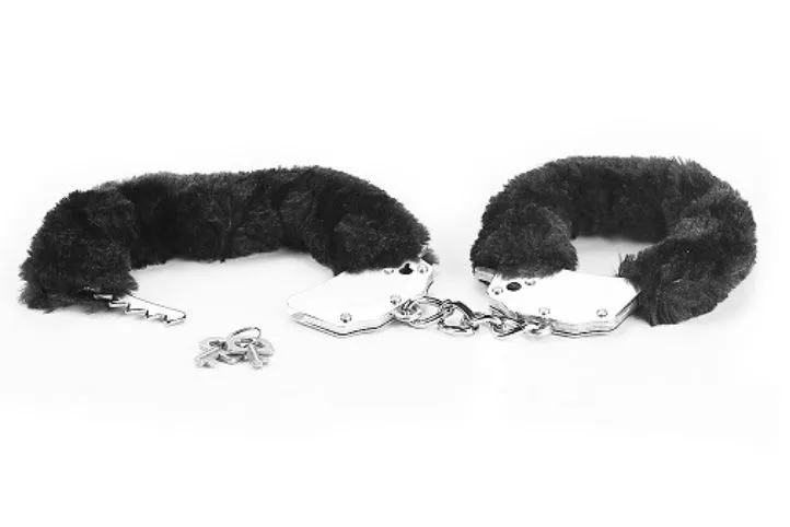 наручники декоративные lovetoy fetish pleasure fluffy handcuffs, черные в Сочи