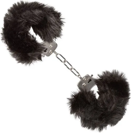 металлические наручники с искусственным мехом ultra fluffy furry cuffs, черные в Сочи