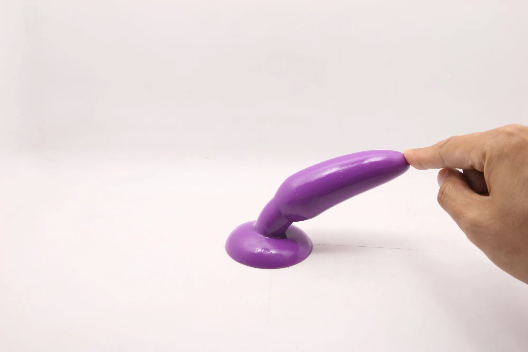анальная пробка с присоской 3,7 см purple bi-017001r в Сочи