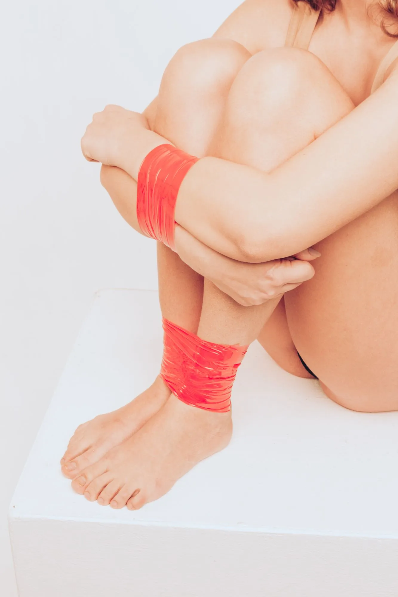 бондажная лента vanilla endorphin red 1169-01lola в Сочи